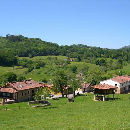 Turismo Rural El Sidron Guest House Pilona ภายนอก รูปภาพ