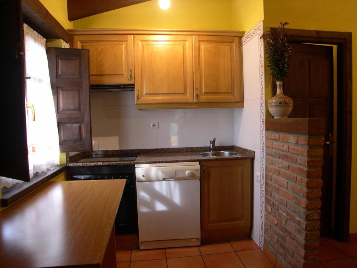 Turismo Rural El Sidron Guest House Pilona ภายนอก รูปภาพ