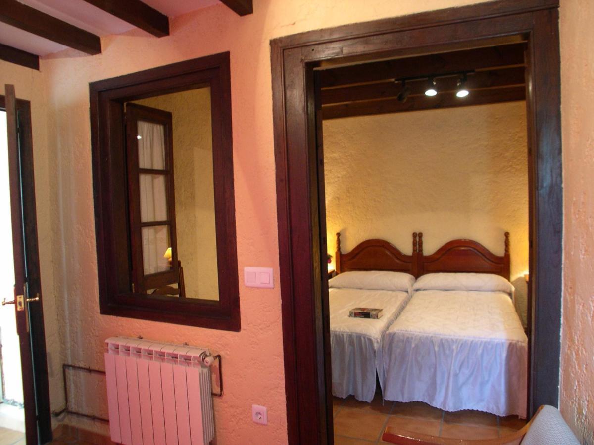 Turismo Rural El Sidron Guest House Pilona ภายนอก รูปภาพ