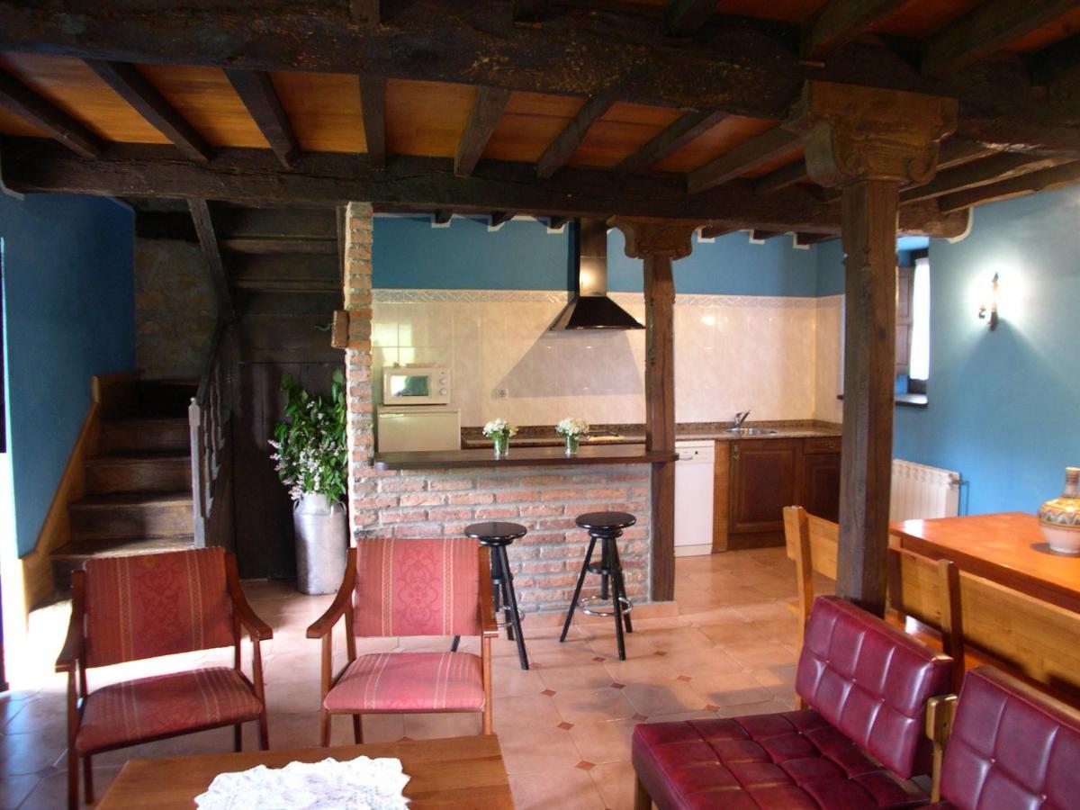 Turismo Rural El Sidron Guest House Pilona ภายนอก รูปภาพ