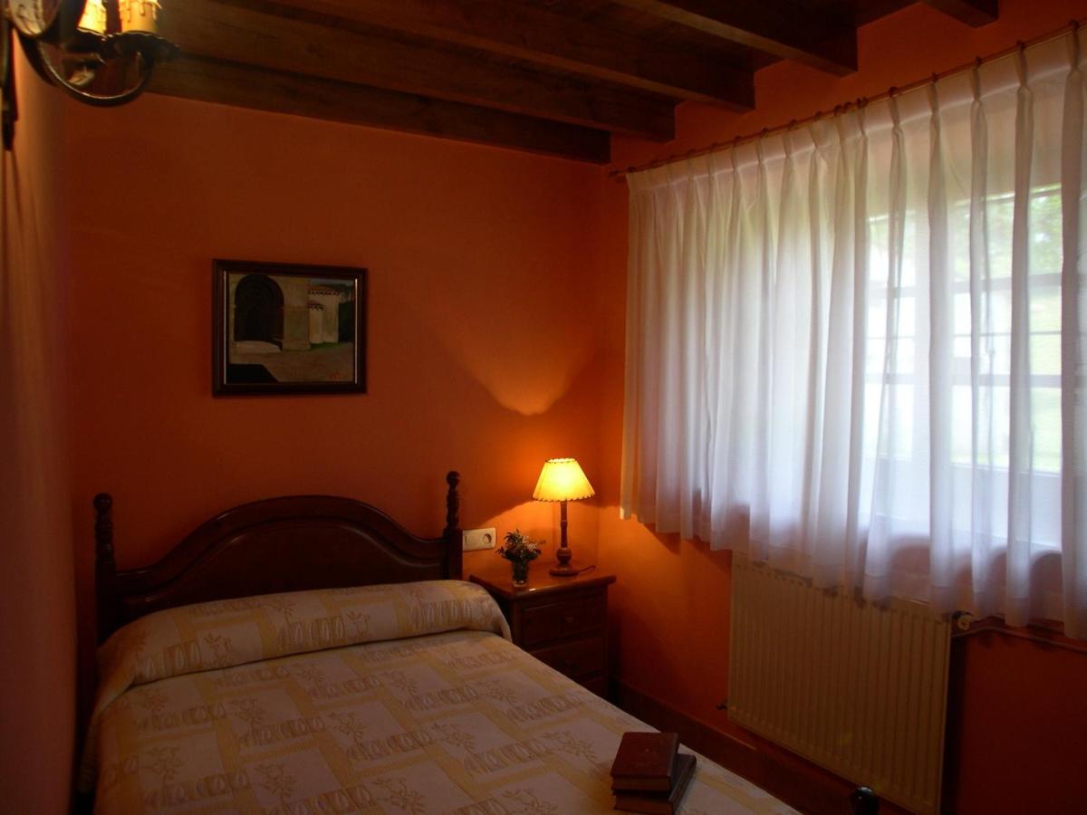 Turismo Rural El Sidron Guest House Pilona ภายนอก รูปภาพ