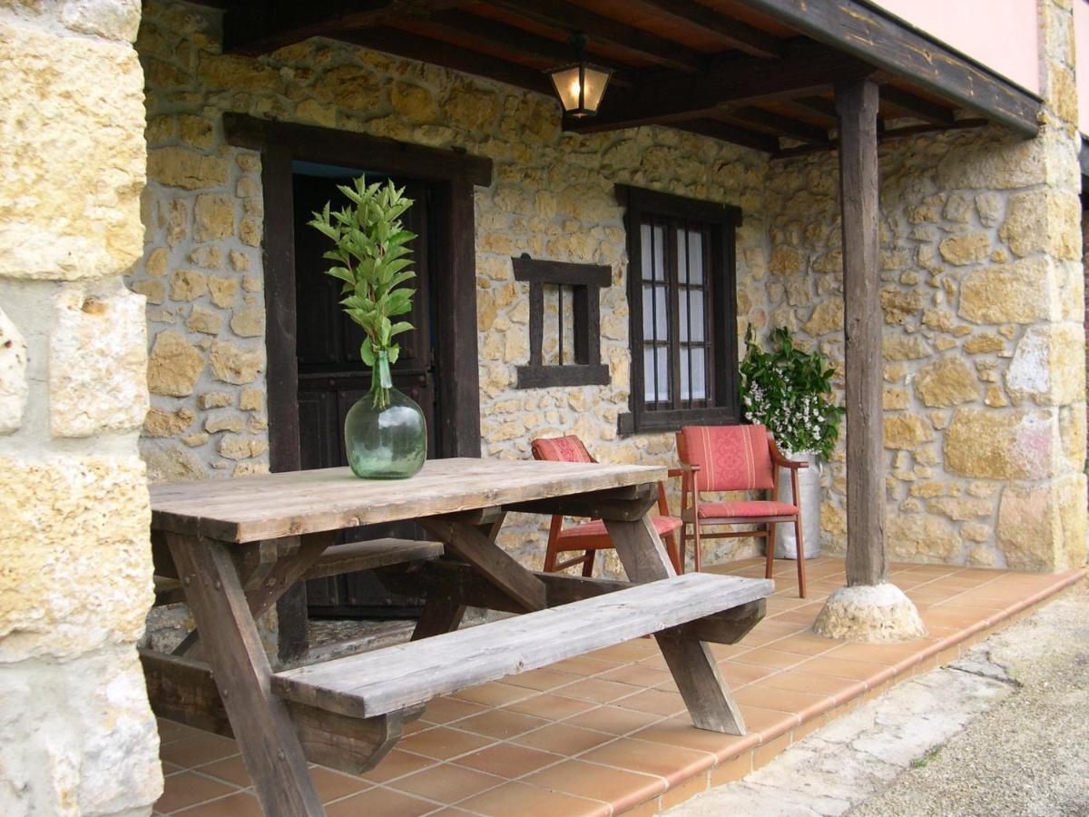 Turismo Rural El Sidron Guest House Pilona ภายนอก รูปภาพ