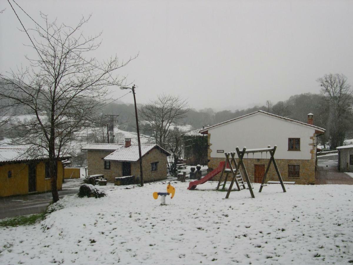 Turismo Rural El Sidron Guest House Pilona ภายนอก รูปภาพ