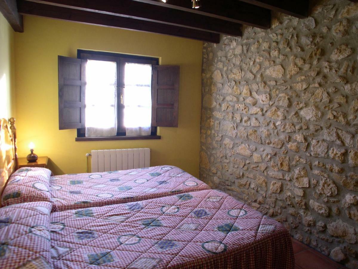 Turismo Rural El Sidron Guest House Pilona ภายนอก รูปภาพ
