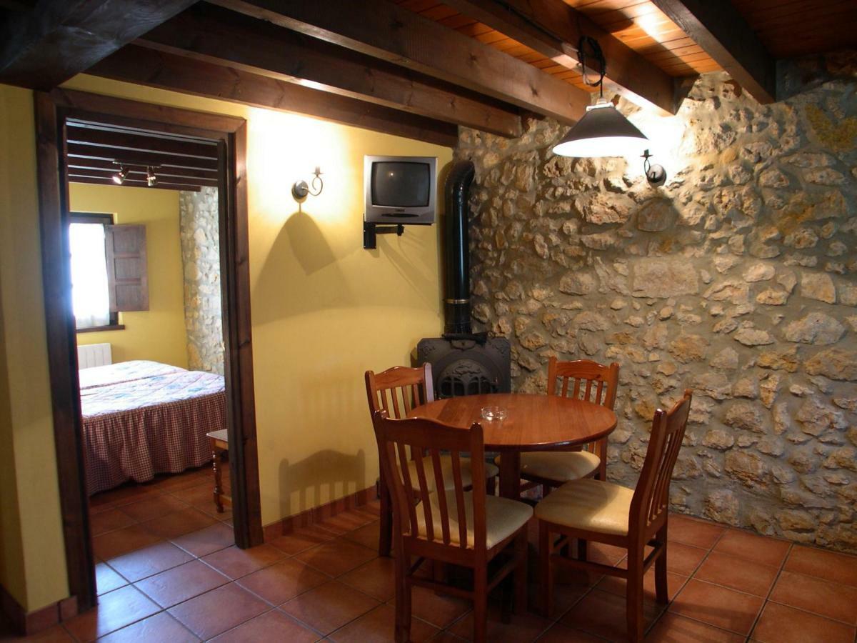 Turismo Rural El Sidron Guest House Pilona ภายนอก รูปภาพ