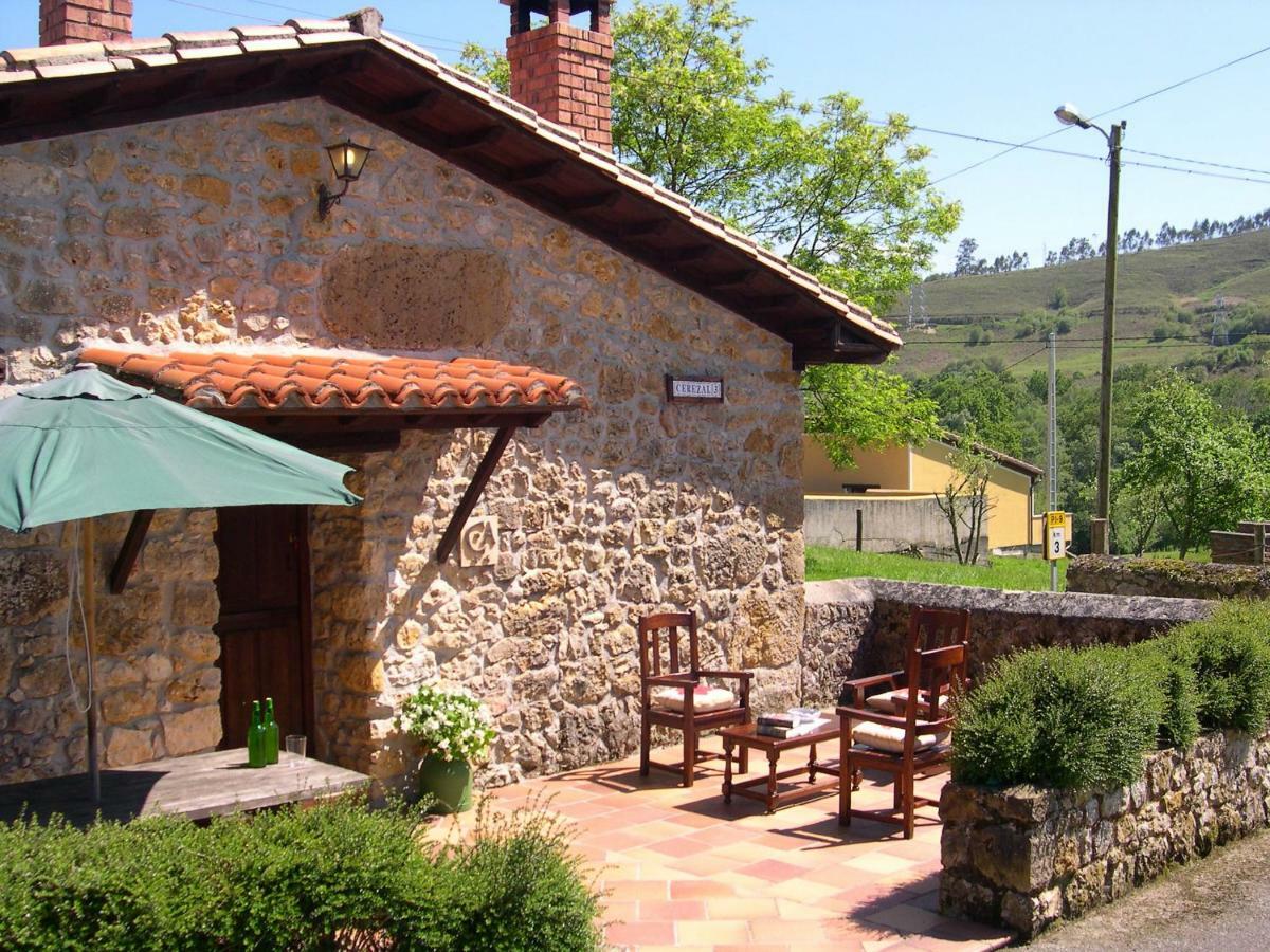 Turismo Rural El Sidron Guest House Pilona ภายนอก รูปภาพ